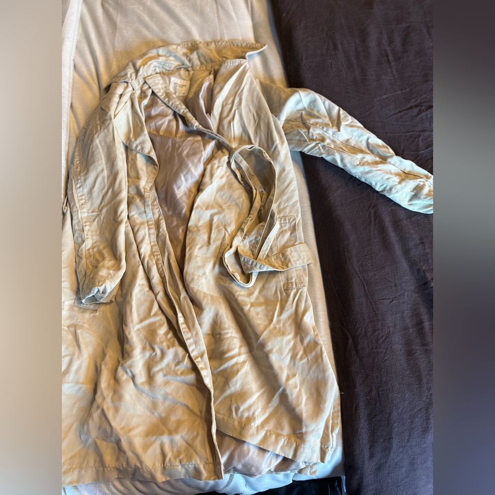 Abercrombie & Fitch Light Tan Trench Coat